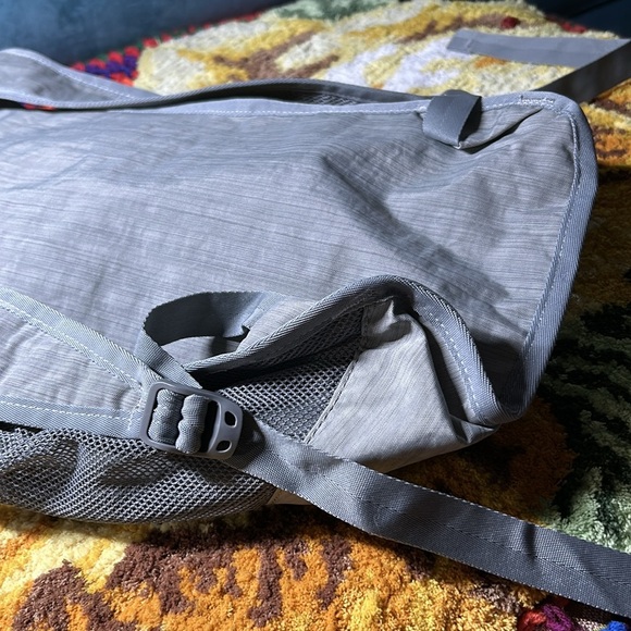 G4 free gray lightweight nylon backpack - Picture 8 of 16